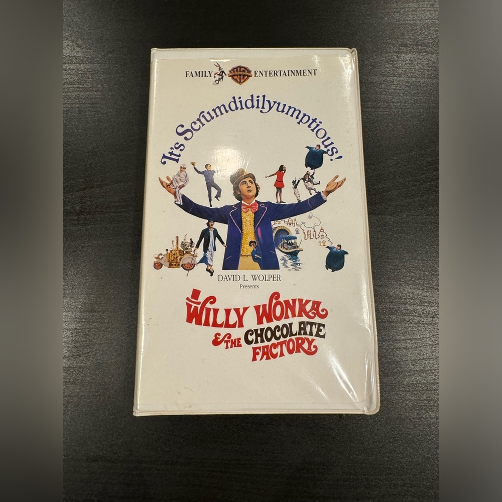 MAKE AN OFFER Willy Wonka & The Chocolate Factory VHS
